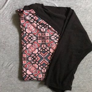 Large Lularoe Randy T